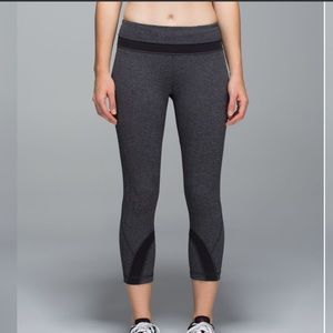 Lululemon 8 inspire crop grey herringbone